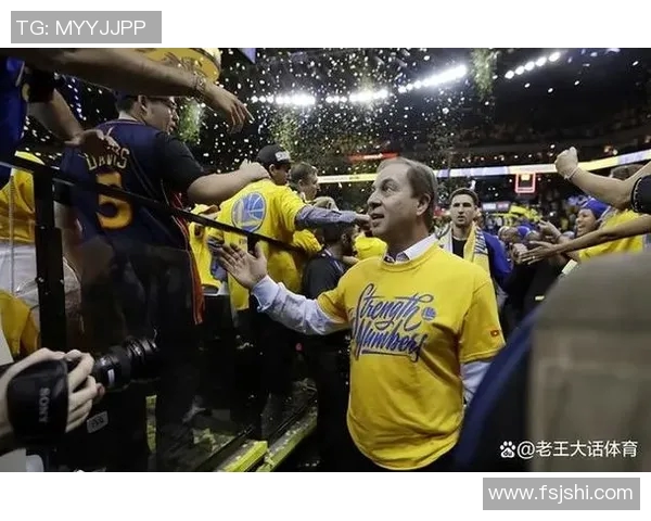 勇士队创下历史奢侈税支出19亿美元成功争夺附加赛资格 勇士队创下历史奢侈税支出19亿美元成功争夺附加赛资格