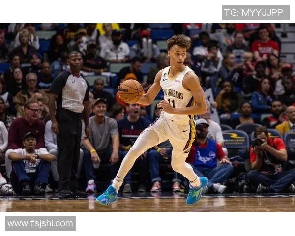 戴森丹尼尔斯的崛起之路：从青涩新星到篮球场上的闪耀巨星