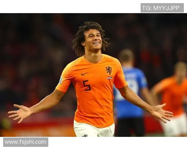 阿克灵与布莱的激烈对决揭示足球战术与团队协作的精彩瞬间