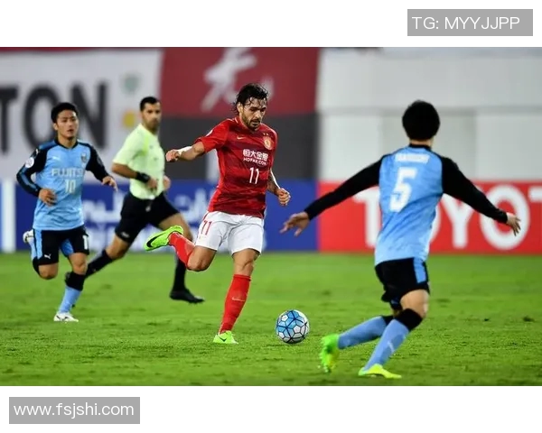 磐田喜悦迎战鹿岛鹿角争夺联赛关键三分的精彩对决