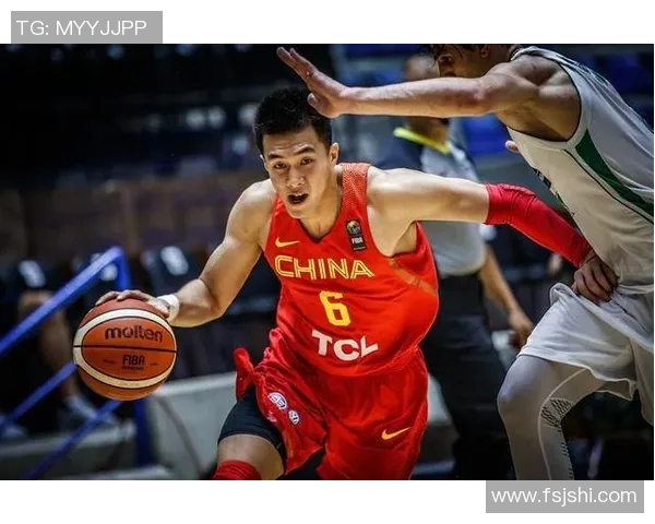 郭艾伦领衔中国男篮新征程展现青春风采与拼搏精神的完美结合